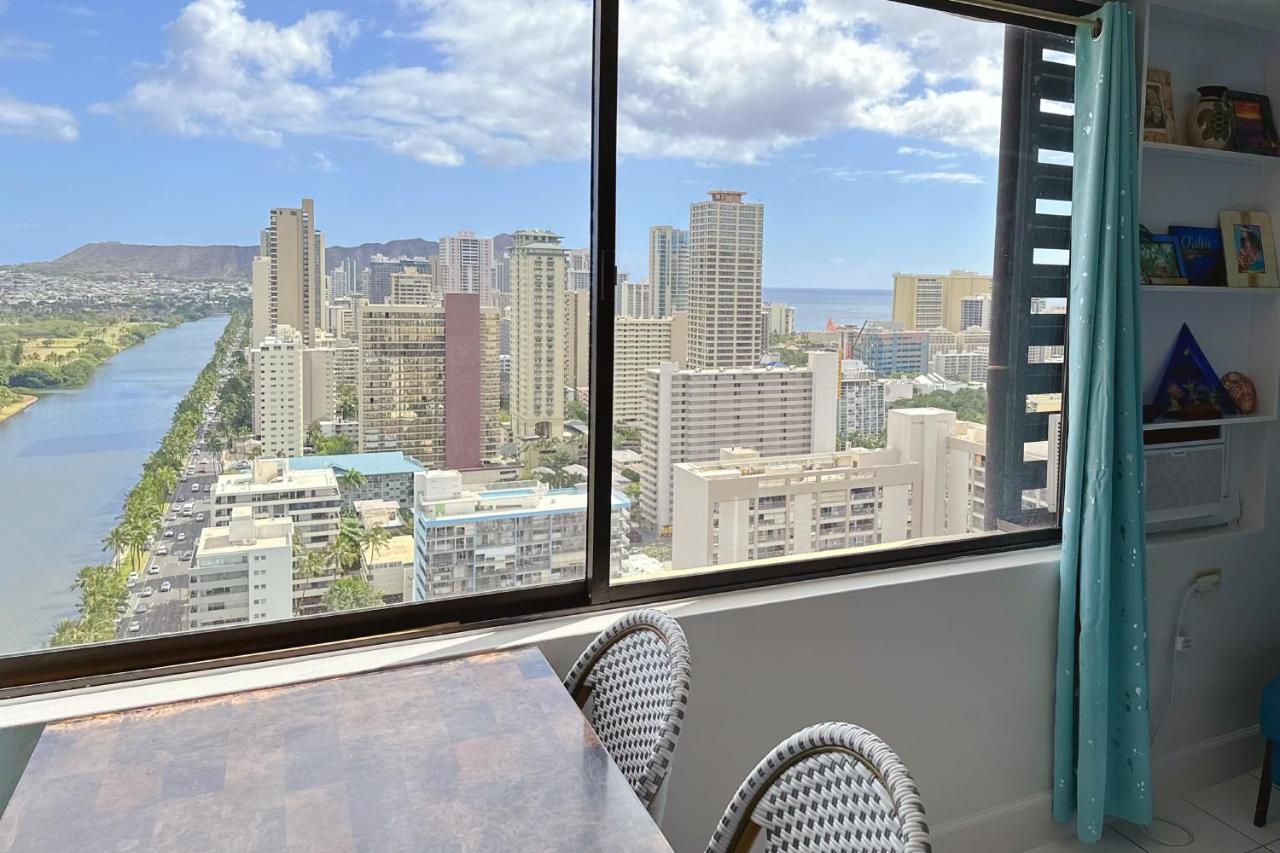 Waikiki Condo High Floor Views Beaches Convention Center هونولولو المظهر الخارجي الصورة