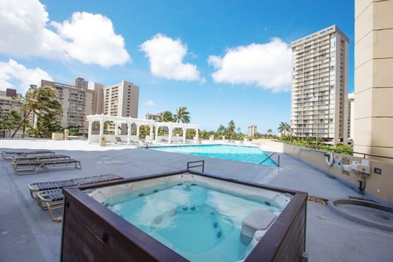Waikiki Condo High Floor Views Beaches Convention Center هونولولو المظهر الخارجي الصورة